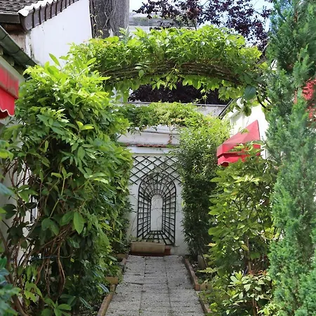 Otel Princesse Isabelle Puteaux